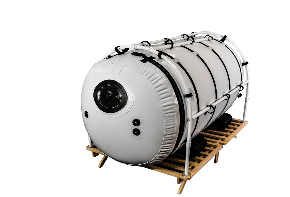 Summit To Sea Grand Dive Pro with platform. 46" diameter, 8' long, stretcher-compatible, 1.3 ATA.